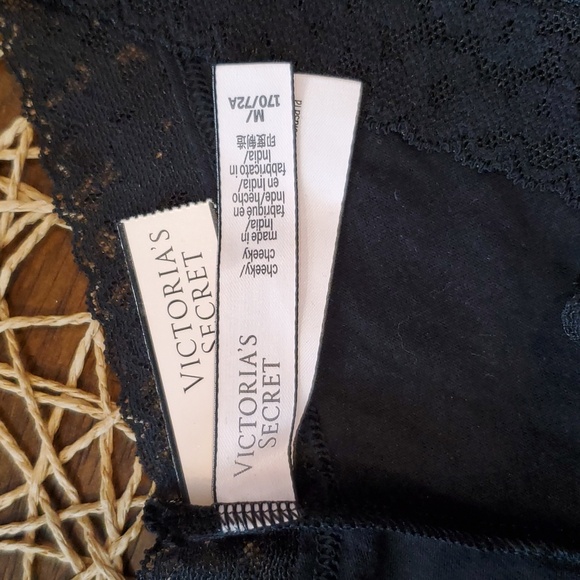 Victoria secret cheeky panties - Picture 3 of 4